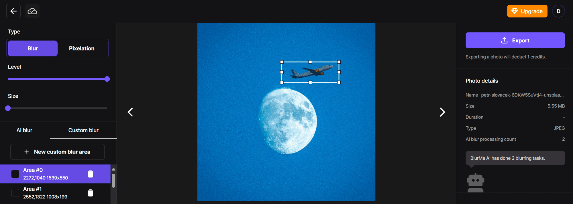 Usar pincel de selección en BlurMe para quitar objetos de fotos.