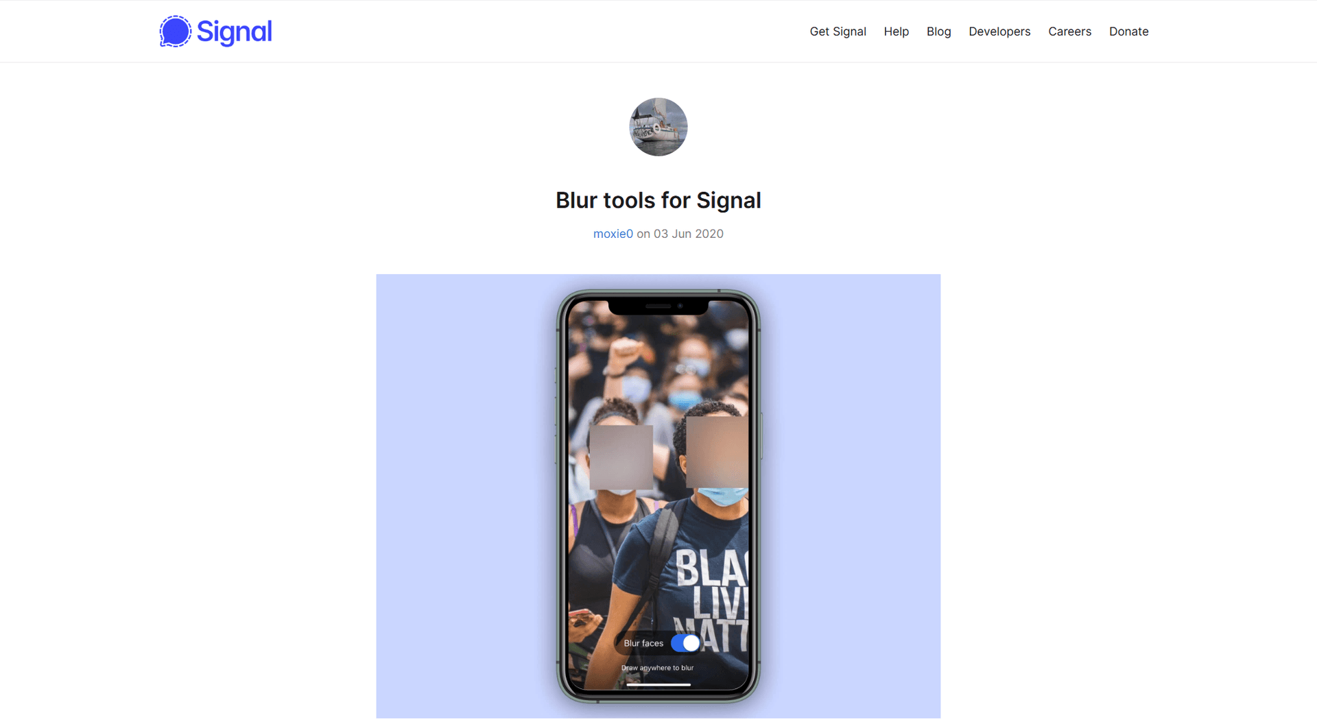Capture de l'interface de Signal, application pour flouter des visages dans des messages et photos