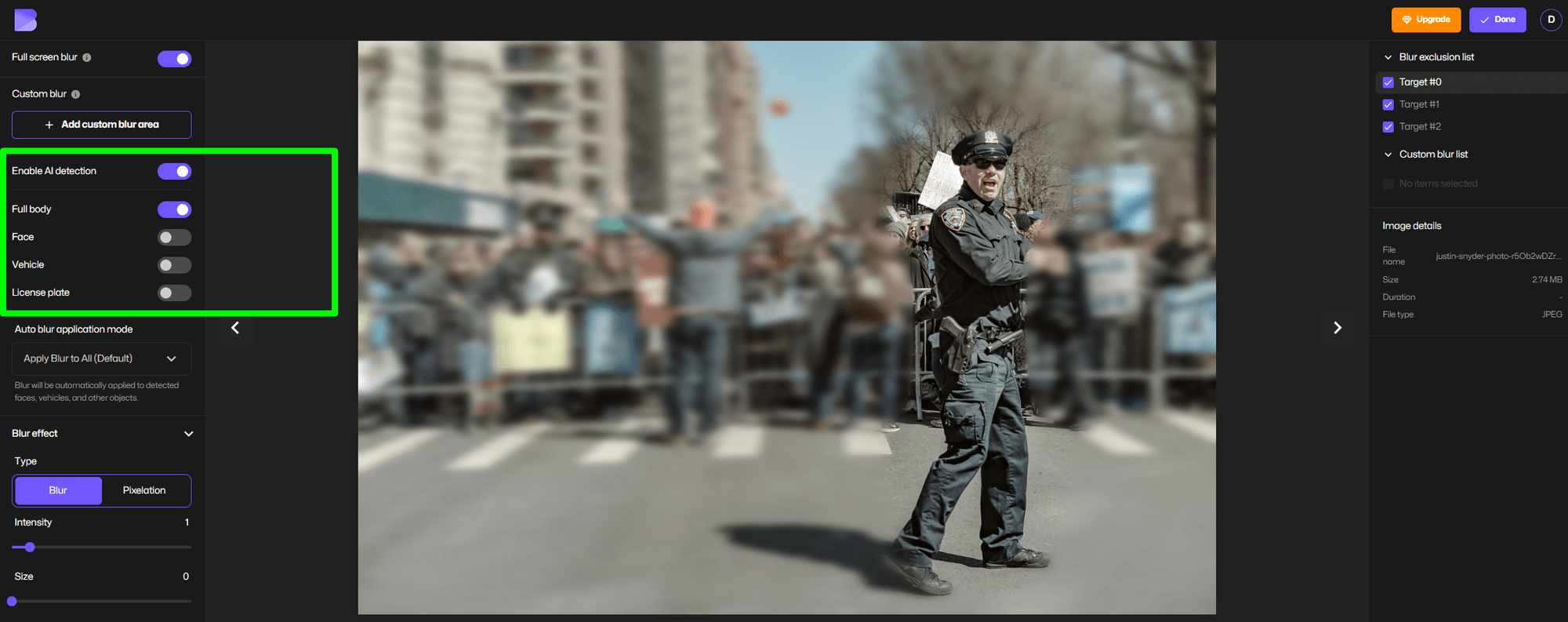 AI blur detects faces and lets you select visible areas in your photo background.