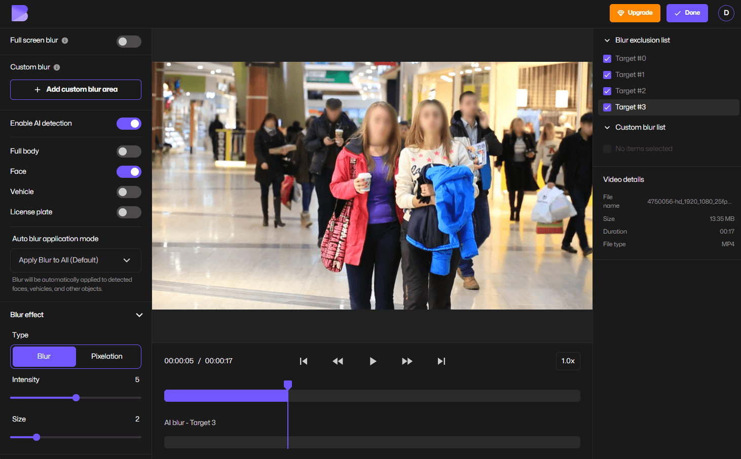 Vorschau des geschwärzten Überwachungsvideos mit automatisch verwischten bewegten Gesichtern